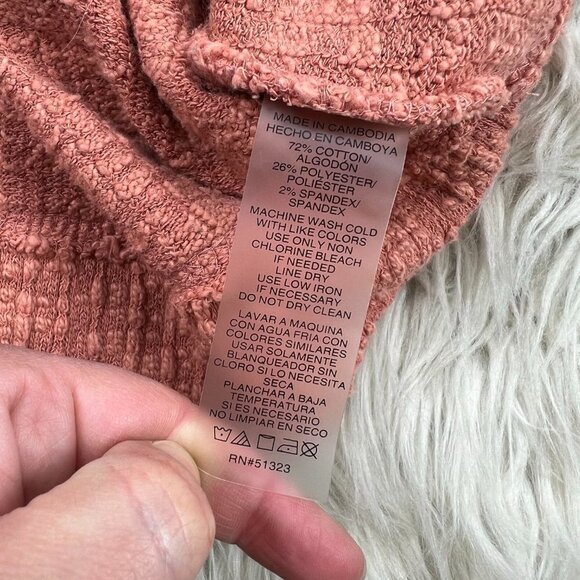 Two by Vince Camuto Boucle Texture Knit Button Front Cardigan - Picture 4 of 6